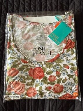 Posh Peanut Floral Scoop Neck Top - Coral, Olive & White